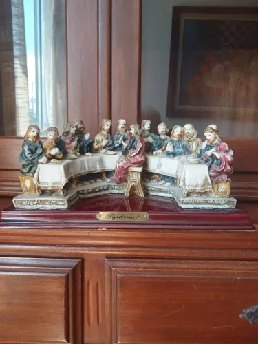 Santa ceia em resina