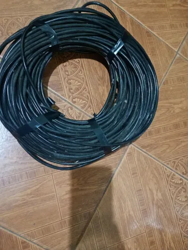 Fios 10 mm usado tem uns 70 metros sobrou e não vou mais precisar.