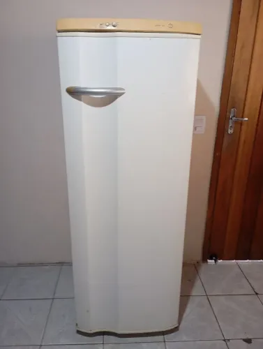 Usado - refrigerador Eletrolux RDE30