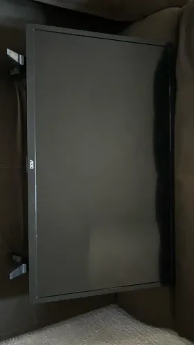 VENDE-SE TELEVISÃO AOC SMART 