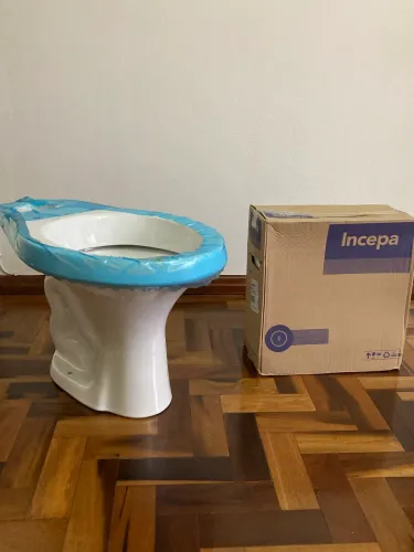 Vaso sanitário com caixa acoplada