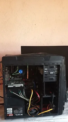 cpu i3 de 7 geração + 8gb ram ( sem a placa de v )