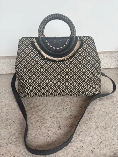 Bolsa Arezzo