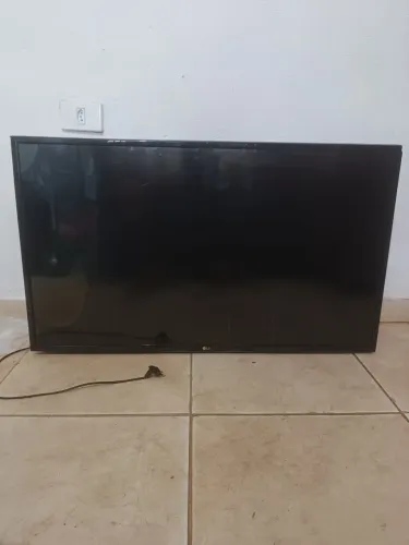 Vendo televisor para uso de pecas