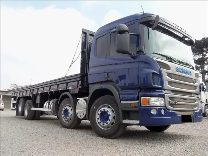 scania p310 azul 2013 carroceria 8,6m - 8x2