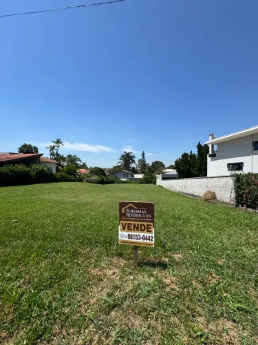 Terreno à venda com 1.082 m² no Condomínio Village Paineiras em Pindamonhangaba/SP.