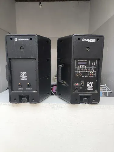 Par de Caixas de Som Waldman Flex Kit 10" (Ativa + Passiva) - Muito Conservadas