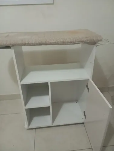 Tábua de Passar Roupa com Organizador
