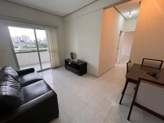 Cond. Mario Assayag -(ACEITO FINANCIAMENTO) 01 suíte e 01 quarto, cozinha, lavanderia e 0