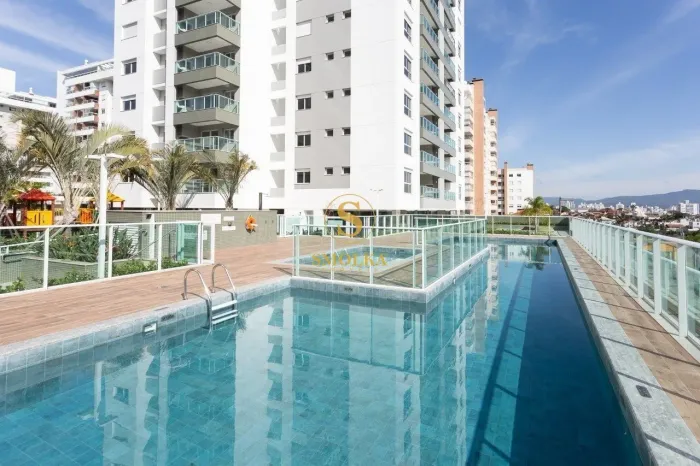Apartamento novo, semi mobiliado com 102² privativos e 2 vagas