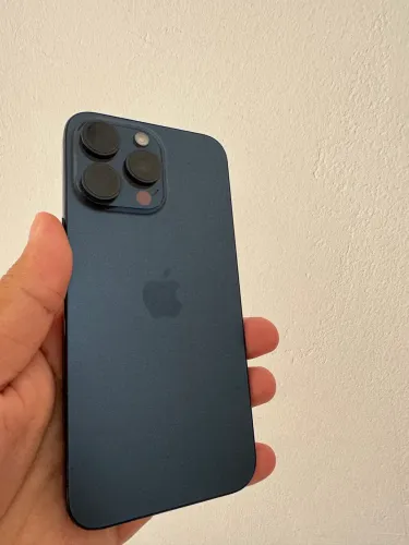 iPhone 15 pro Max 256 GB todo original