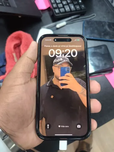 iPhone 16