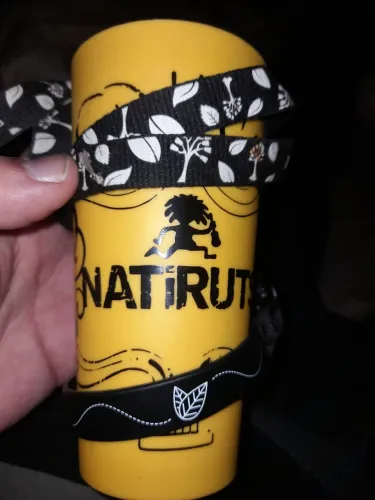 Copo amarelo antigo do Natiruts do show do Cassino turnê do album de 2006 / 400ml