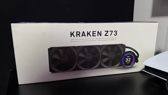 Watercooler NZXT Kraken z73 360mm - Tela LCD