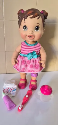 Boneca baby alive machucadinho