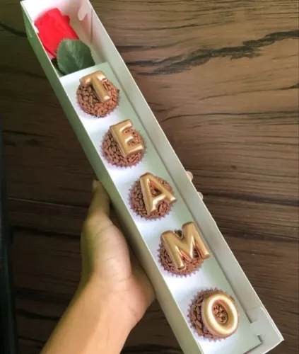 Caixinha de chocolate 