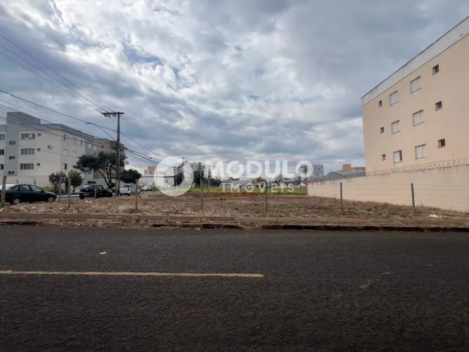 TERRENO à venda, Santa Mônica - Uberlândia/MG