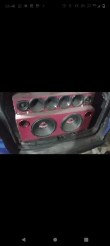 Som automotivo , 4 corneta , 2 twitter, 2 auto falante e 2 modulo ( 1 Taramps)