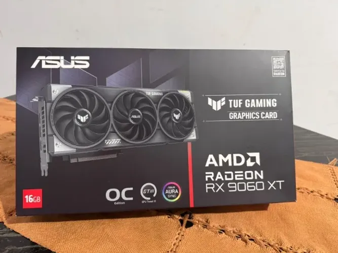 Placa de vídeo RX 9060 XT 16GB da tuf games 2 meses de uso 3 anos de garantia nota fisc