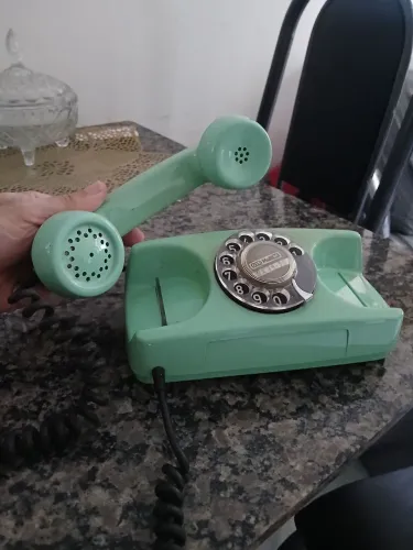   telefone fixo vintage Starlite verde-claro