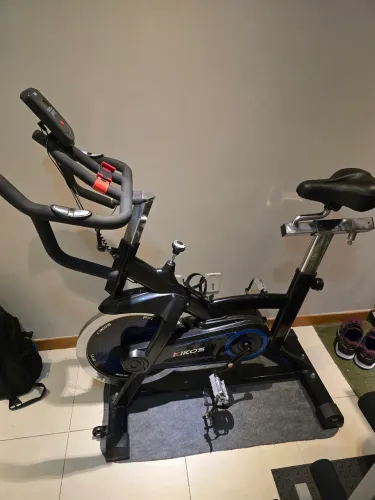 Bicicleta de spinning kikos F7i