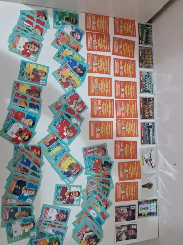 Venda-se figurinhas da copa,códigos da copa