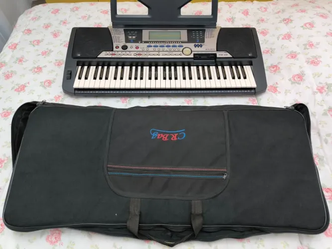 Teclado Yamaha PSR 550 110 V - Com capa