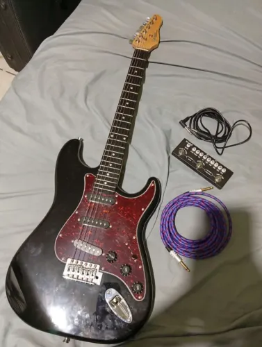 Guitarra Giannini Stratocaster (Nova)