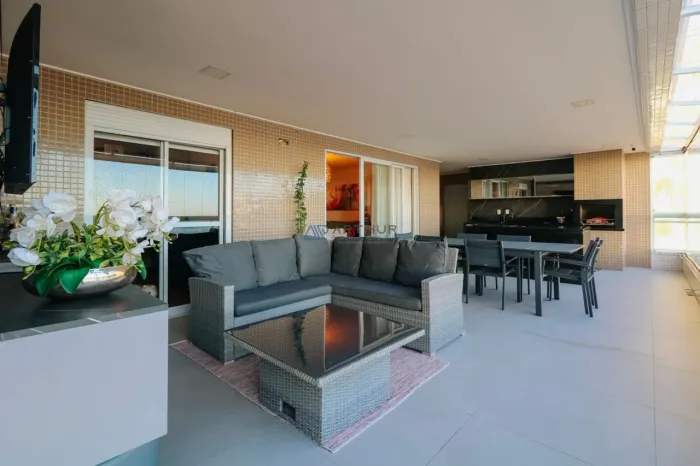 Apartamento a Venda em Praia Grande no Canto do Forte, com 4 suítes e 253m²