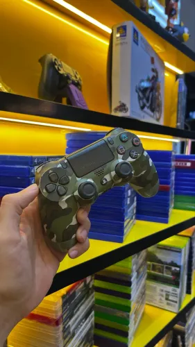 Controle ps4 original Camuflado impecável sem avarias  Com garantia da loja   Leegames 