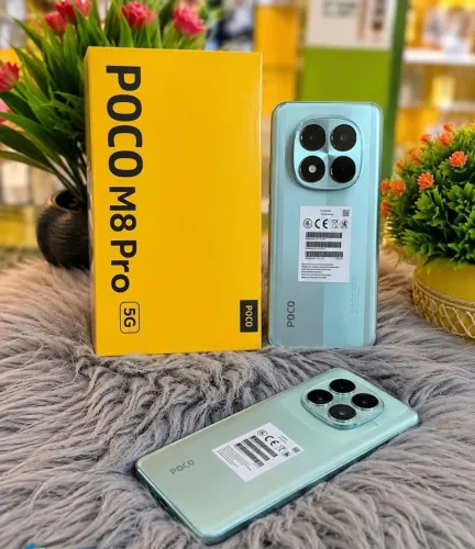 POCO M8 PRO 50MP 5G TELA 6.7 256/8GB e 512/12GB