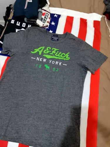 Camisas Abercrombie e Brooksfield originais