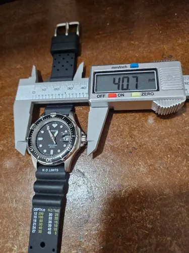 Relógio Seiko Scuba 200M