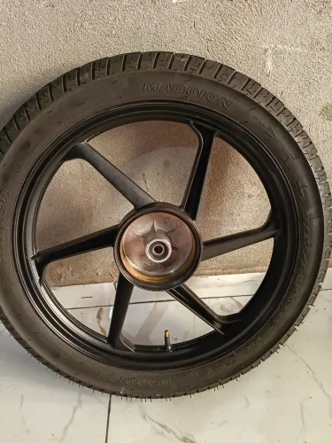 Roda traseira factor