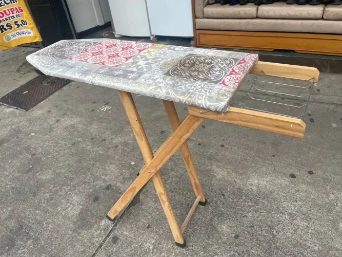 Mesa Tábua de Passar Roupa Dobrável
