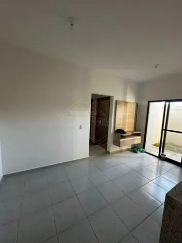 Locação de Apartamentos / Térreo na cidade de Araraquara