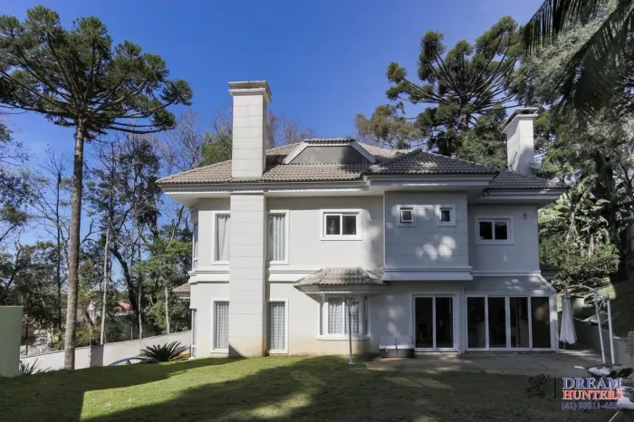 Casa em Condomínio, com 4 dormitórios à venda, 317 m², no bairro Campo Comprido - Curitiba