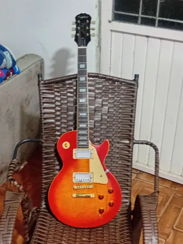 Guitarra Epiphone Les Paul - Nova - S/Uso