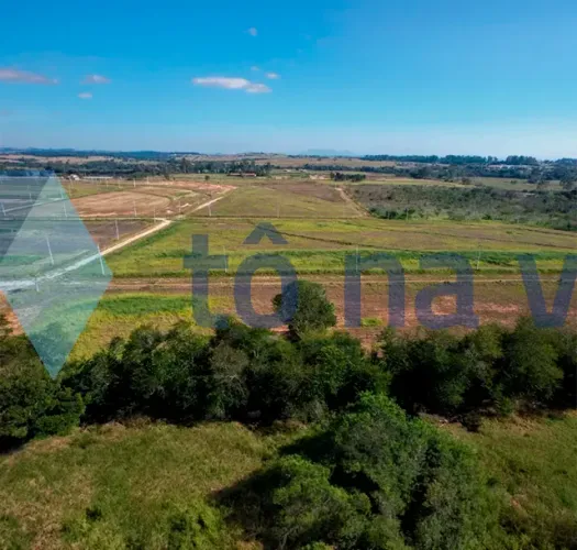 Terreno em Área Rural de Quadra