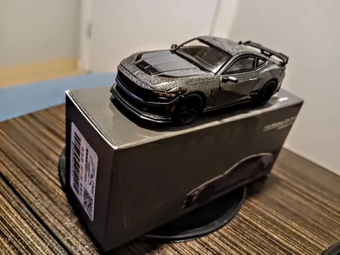 Mini GT Ford Mustang Dark Horse 1/64