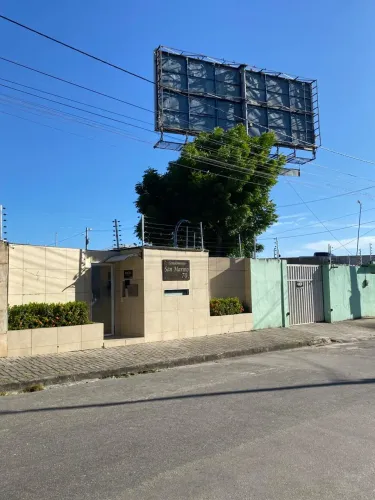 Apto. 99m² c/ excelente localização, 03 qts (01 suíte), sala de estar, salda de jantar, co