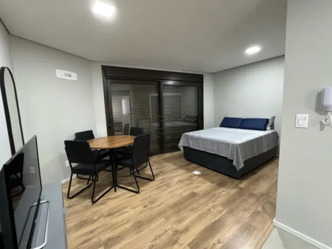 Loft mobiliado e decorado no Parque Una - Modernidade, conforto e vista incrível