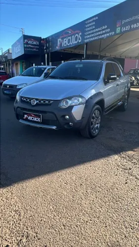 Fiat Strada Adventure1.8/ 1.8 Locker Flex CD 2015