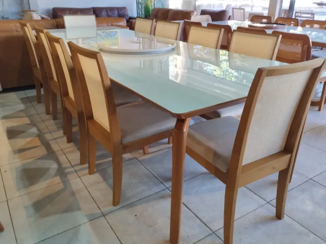 Linda mesa de jantar completa