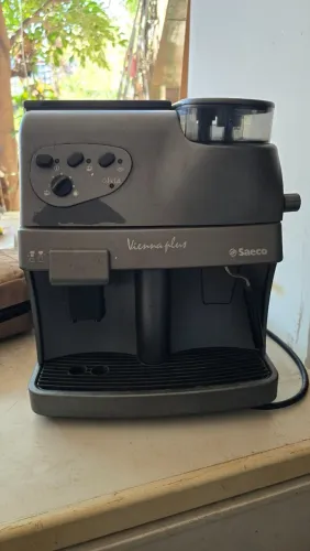 Cafeteira vienna plus saeco