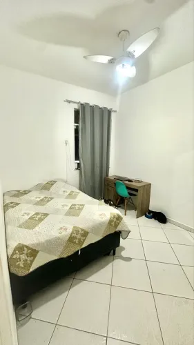 Escrivaninha e cadeira de estudos