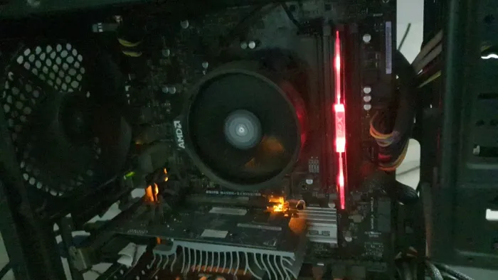 KIT GAMER,  CONTEM MÉMÓRIA, PLACA MÃE,  MONITORES, TECLADO E MOUSE/MONITORES A PARTE