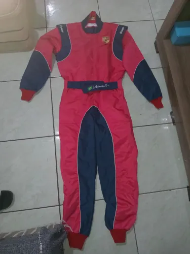 MACACÃO DE KART