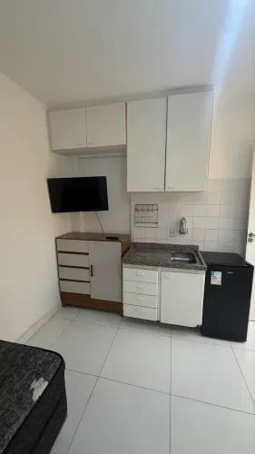? KITNET - QUARTO PRIVATIVO