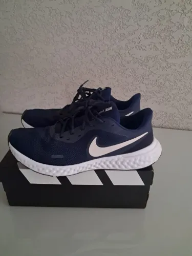 Vendo tênis Nike original/entrego!